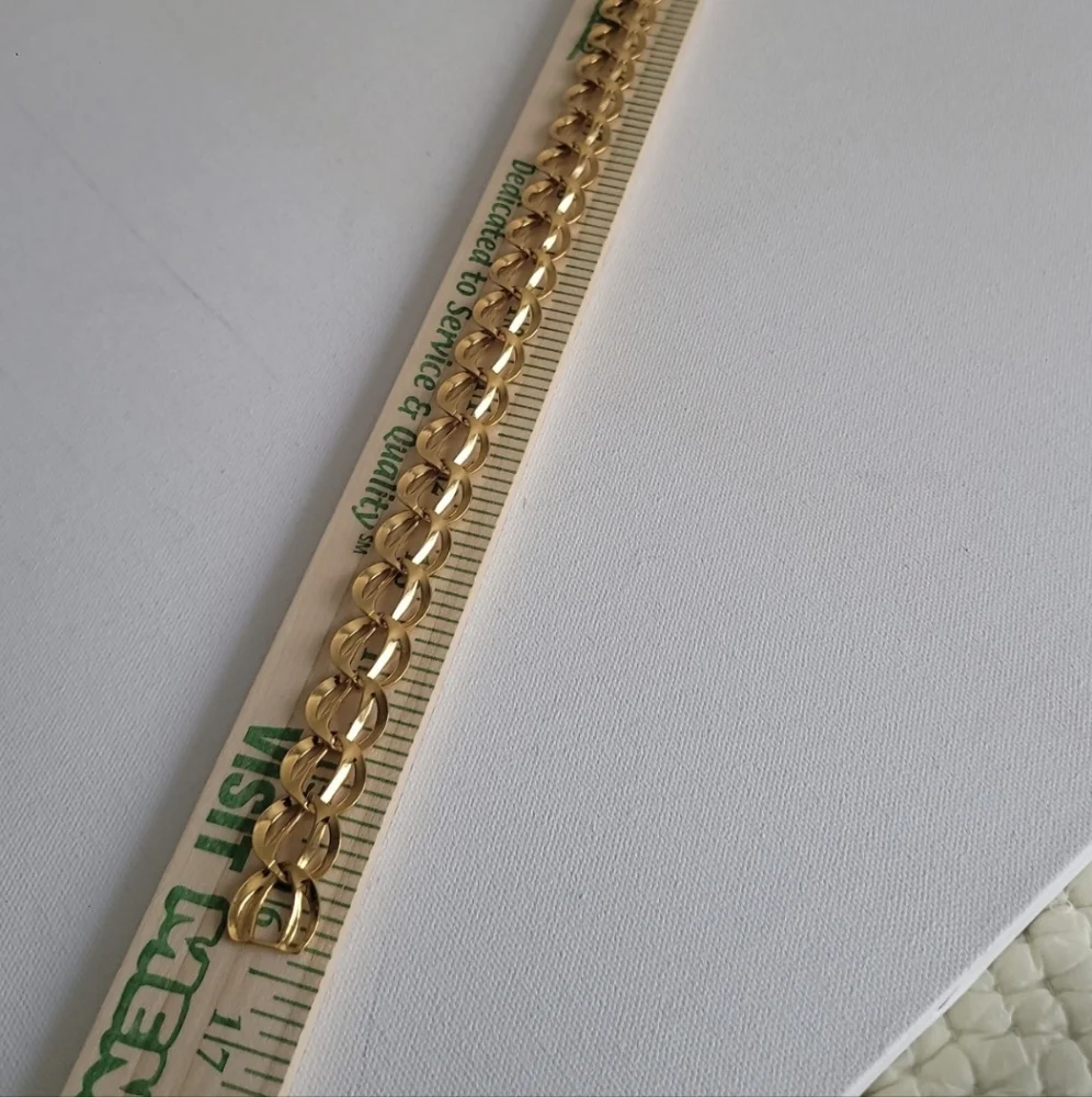 Vintage Napier Elegant Gold Tone Necklace